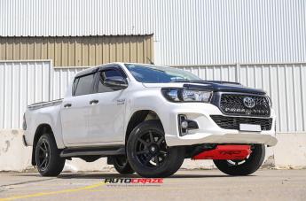TOYOTA HILUX 4WD AVALANCHE MATTE BLACK FRONT MILLED